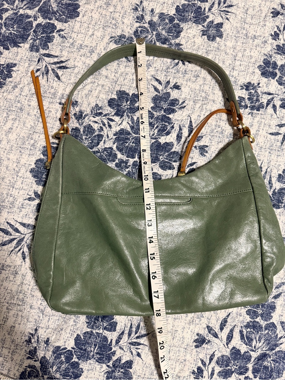 HOBO Olive Green Leather Shoulder Bag with Tan Accent - Picture 7 of 9
